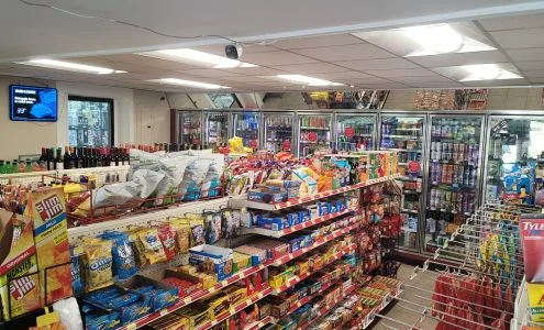Reynolds valley market business photo